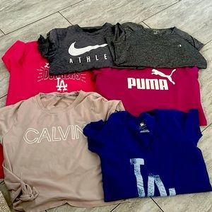 Bundle of women shirt. Small